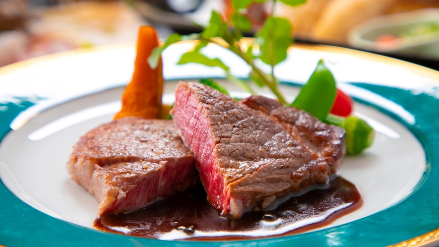 【夕食】五島牛フィレ肉のステーキ
