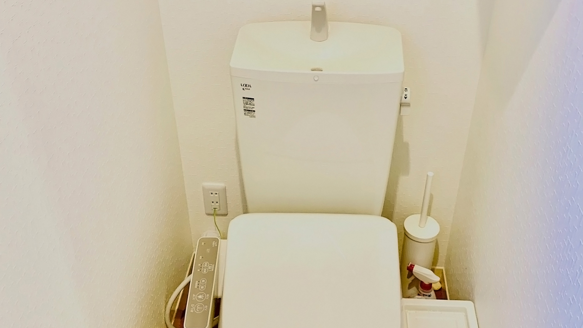 ・【新館２F／トイレ】洗浄機能付トイレを設置しています