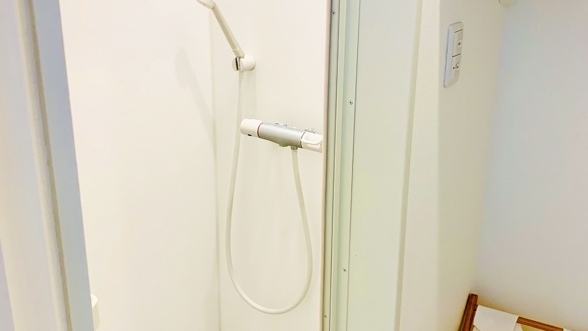 ・【新館１F／シャワールーム】シャワールーム。バスタブはございません