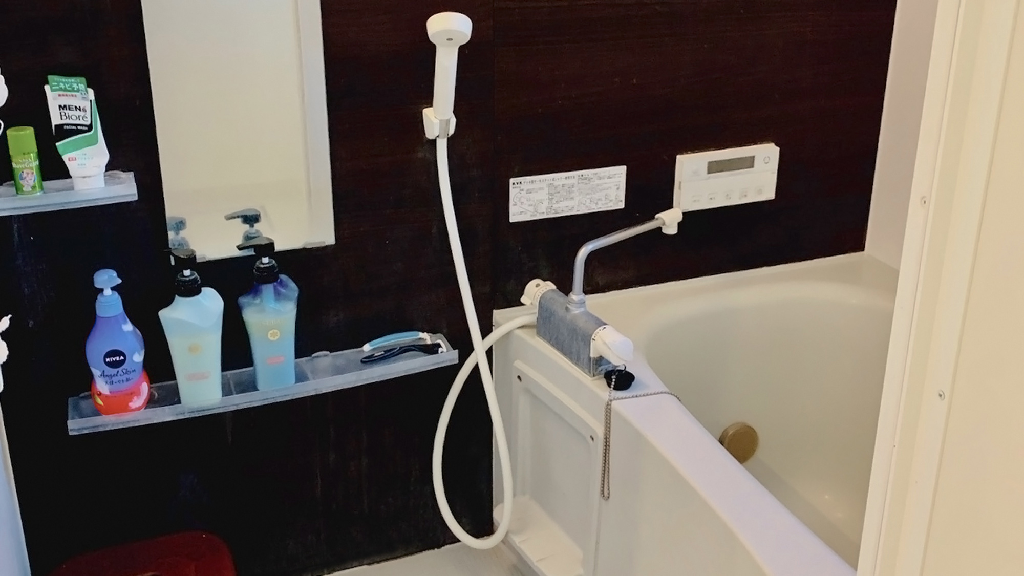 ・【新館１F／お風呂】お風呂にシャンプー、コンディショナー、ボディソープを完備しております