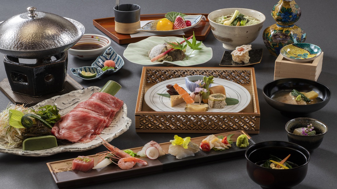 【スタンダード】上質な寛ぎの時間を—ご夕食は能登の味覚を堪能する和会席に舌鼓—