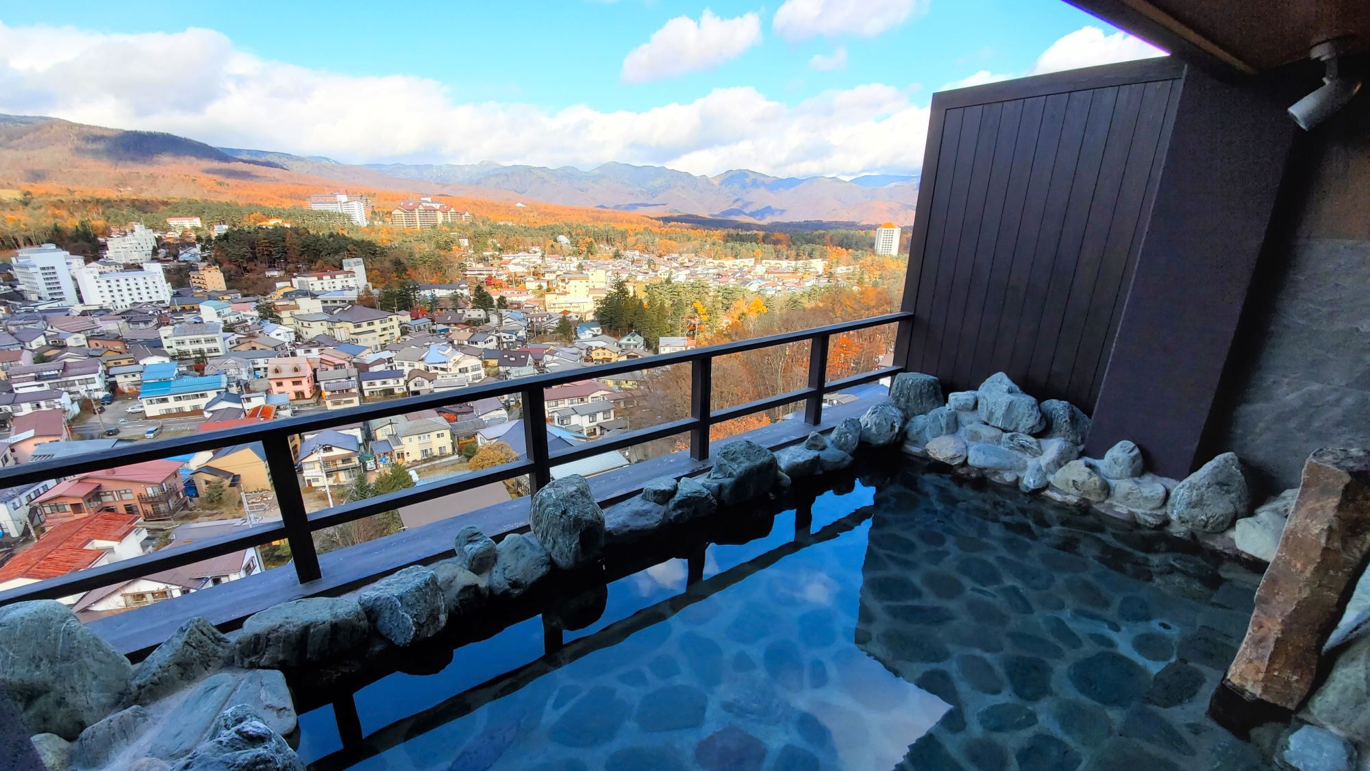 【秋旅応援】1日5室限定！レイトイン・レイトアウト・夕食20:00確約★