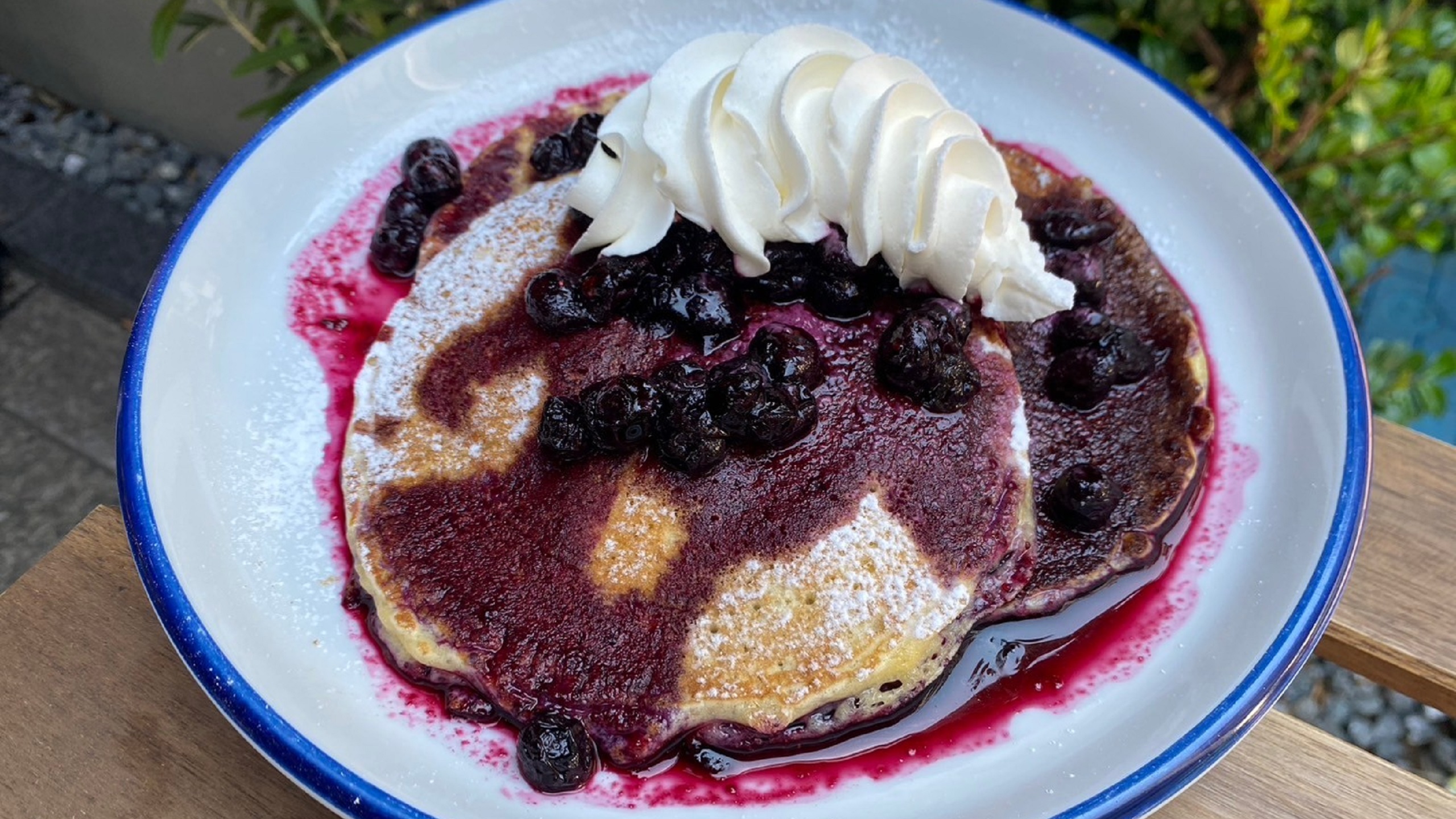 【朝食】ブルーベリーパンケーキ