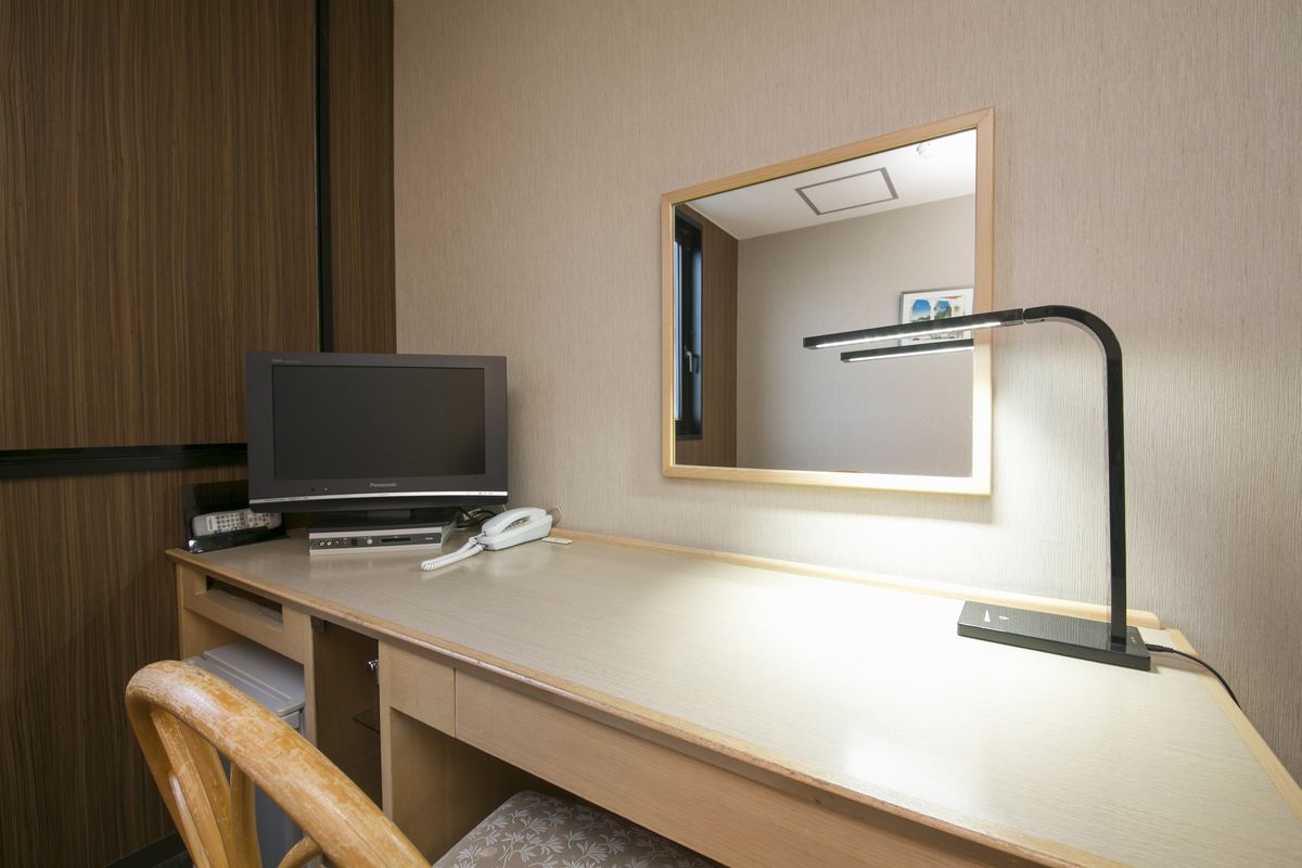 本館客室デスク