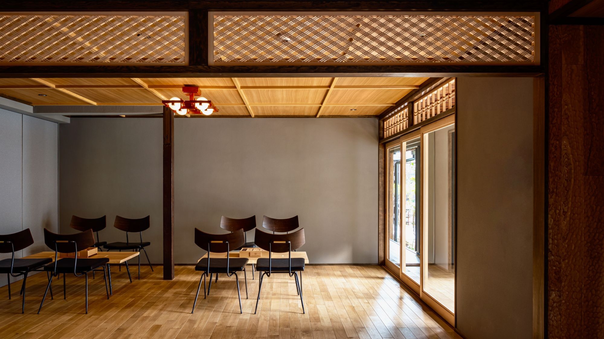 【素泊り】京町家が軒を連ねる静かな通りにあるデザイナーズホテル。