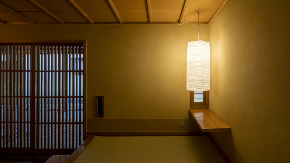 温泉内湯・中庭テラス付 和洋室「埴生」／1F