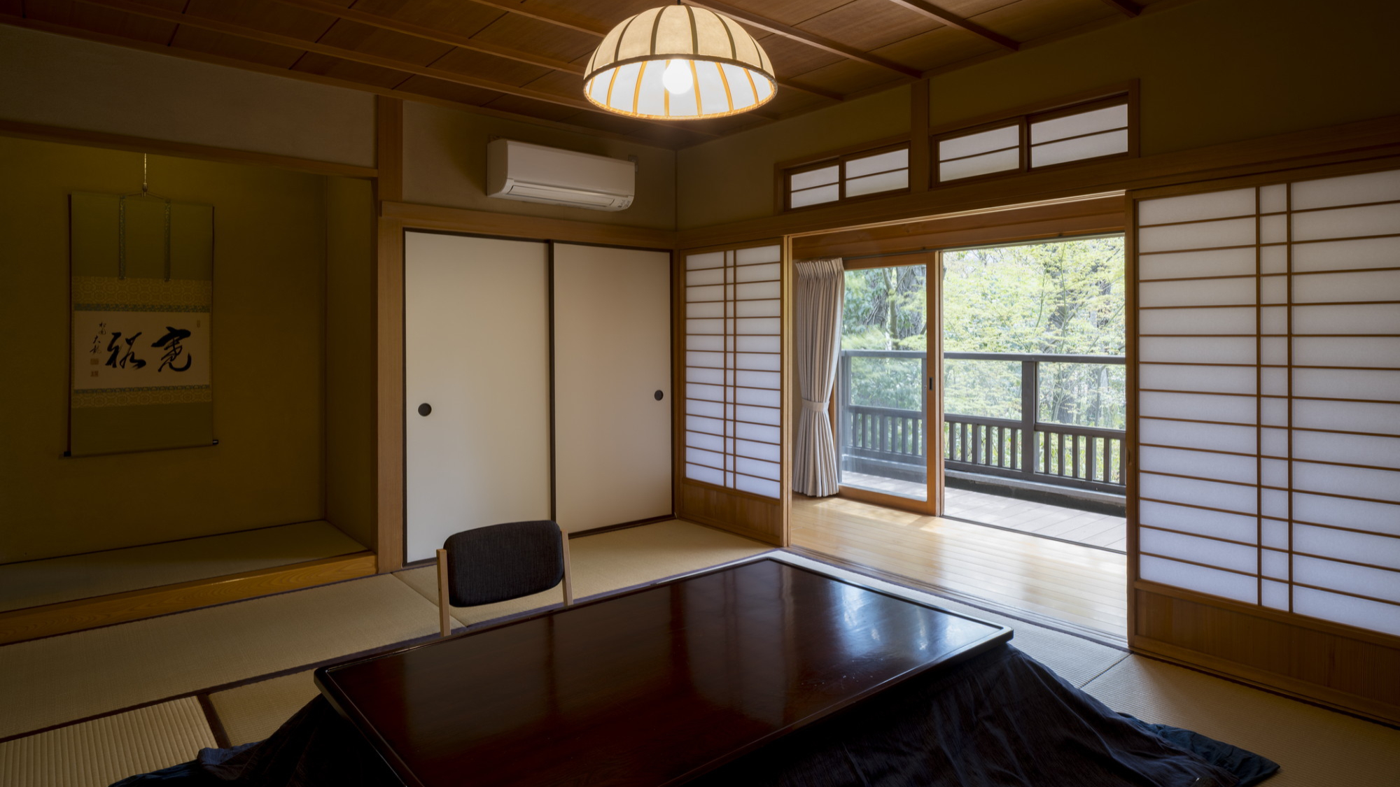 温泉内湯・テラス付 和洋室「桑」／2F