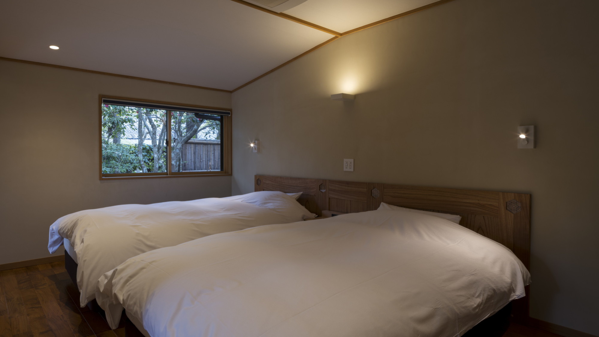 離れ｜温泉内湯・中庭テラス付 和洋室「山吹」