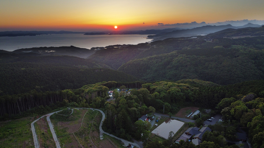 【連休プラン】＜基本＞特別な旅。全室露天風呂付。旬を愉しむ『四季の里山会席』