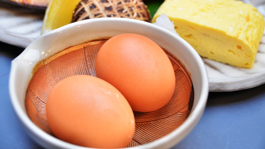 【朝食】新鮮な地鶏の卵