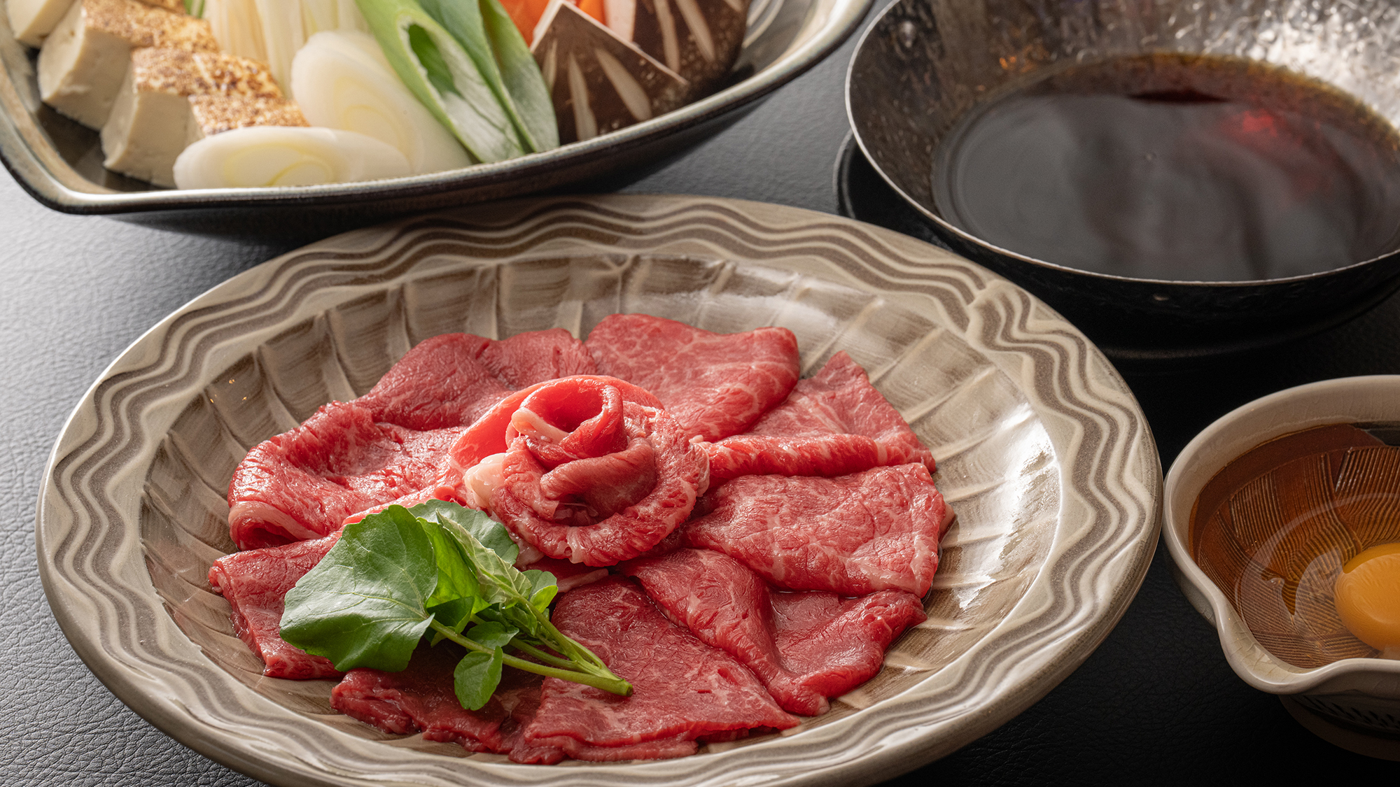 【四季の里山会席】＜冬：すき焼き＞お口の中にコクと旨みが広がる冬の定番鍋