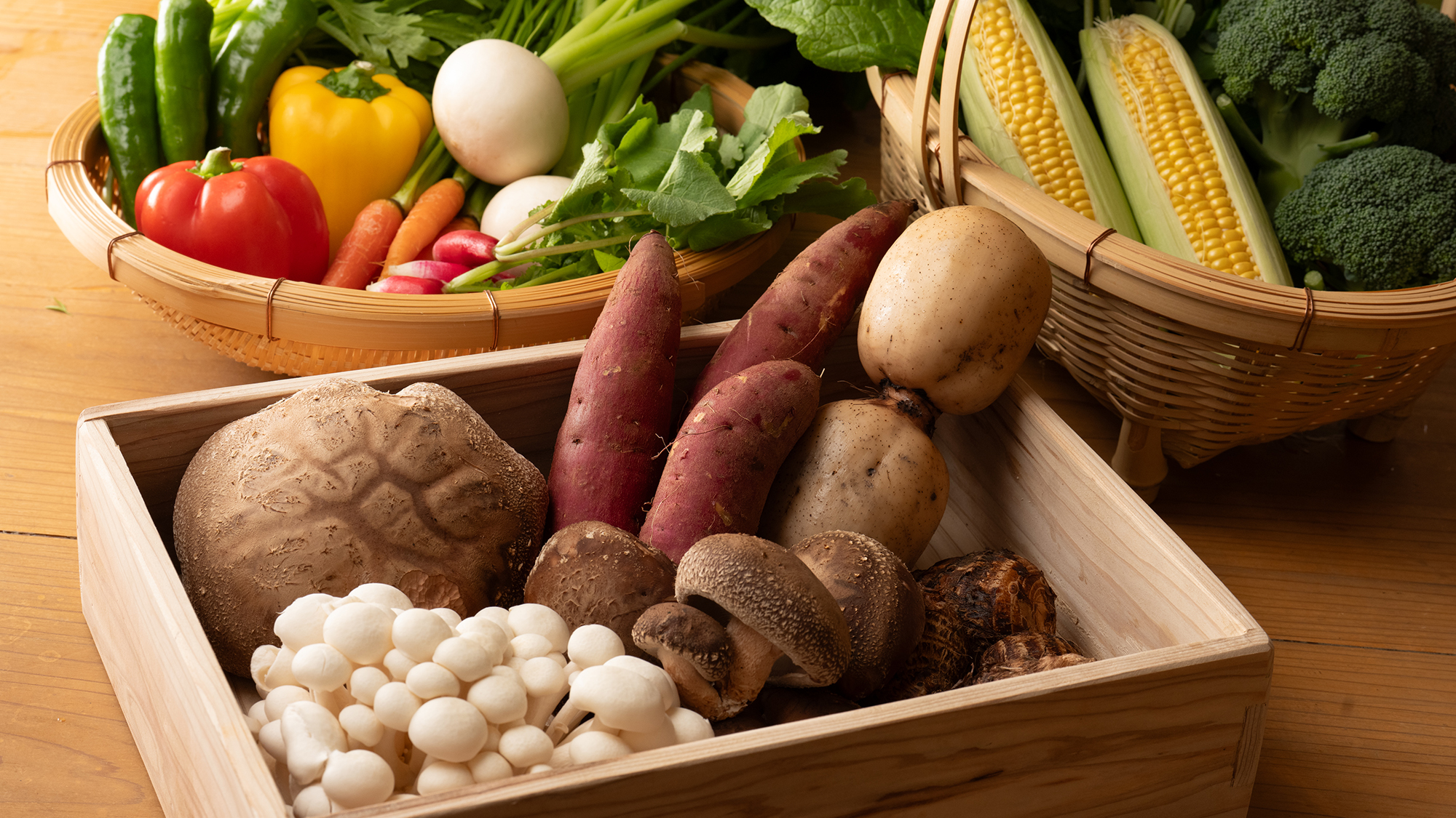 【旬菜イメージ】秋はお芋や茸など、秋らしさを感じる食材をご用意