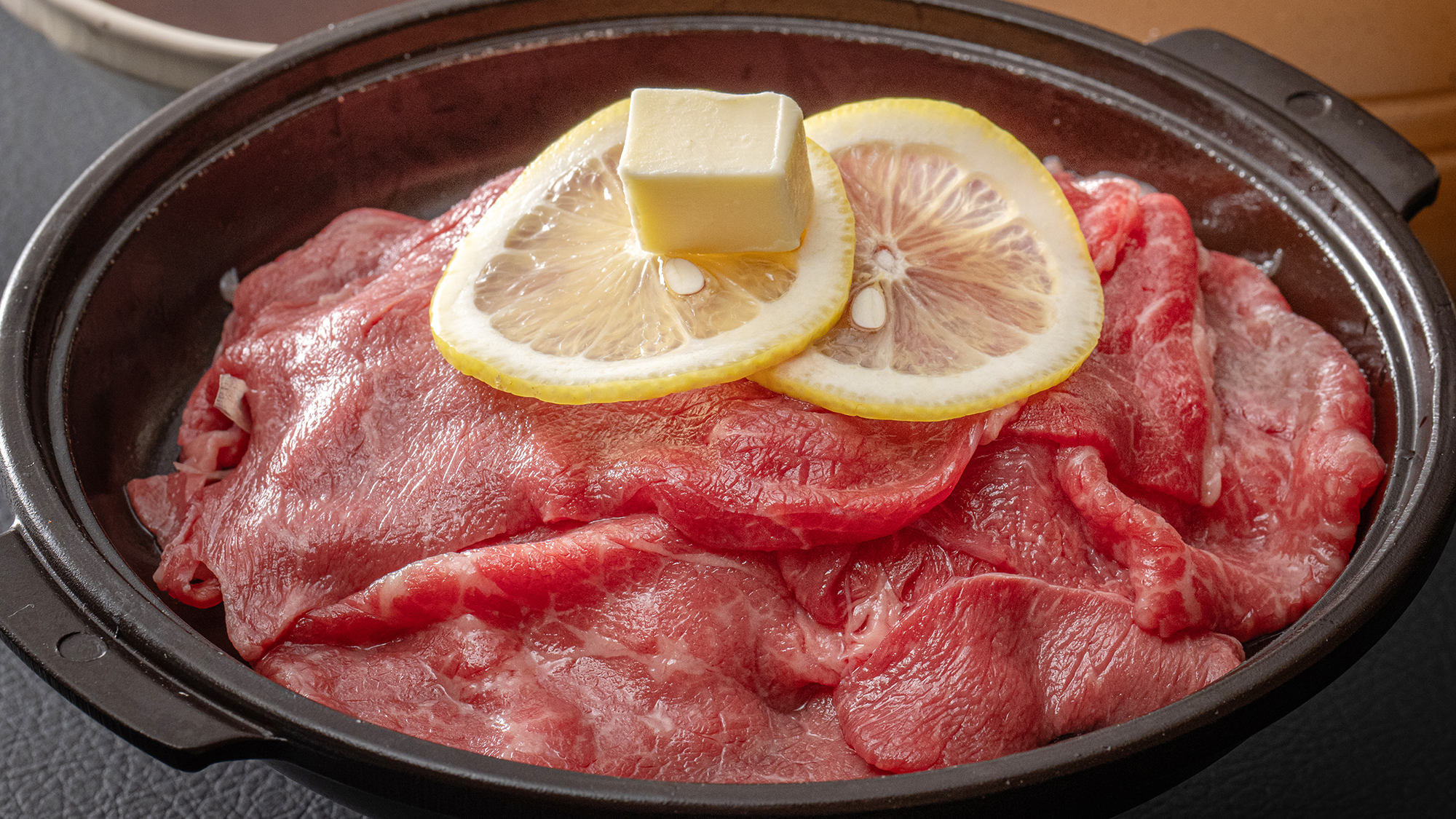 【四季の里山会席】＜秋：レモンステーキ＞佐世保名物。香ばしく焼いた牛肉に、爽やかな酸味を添えた秋の味