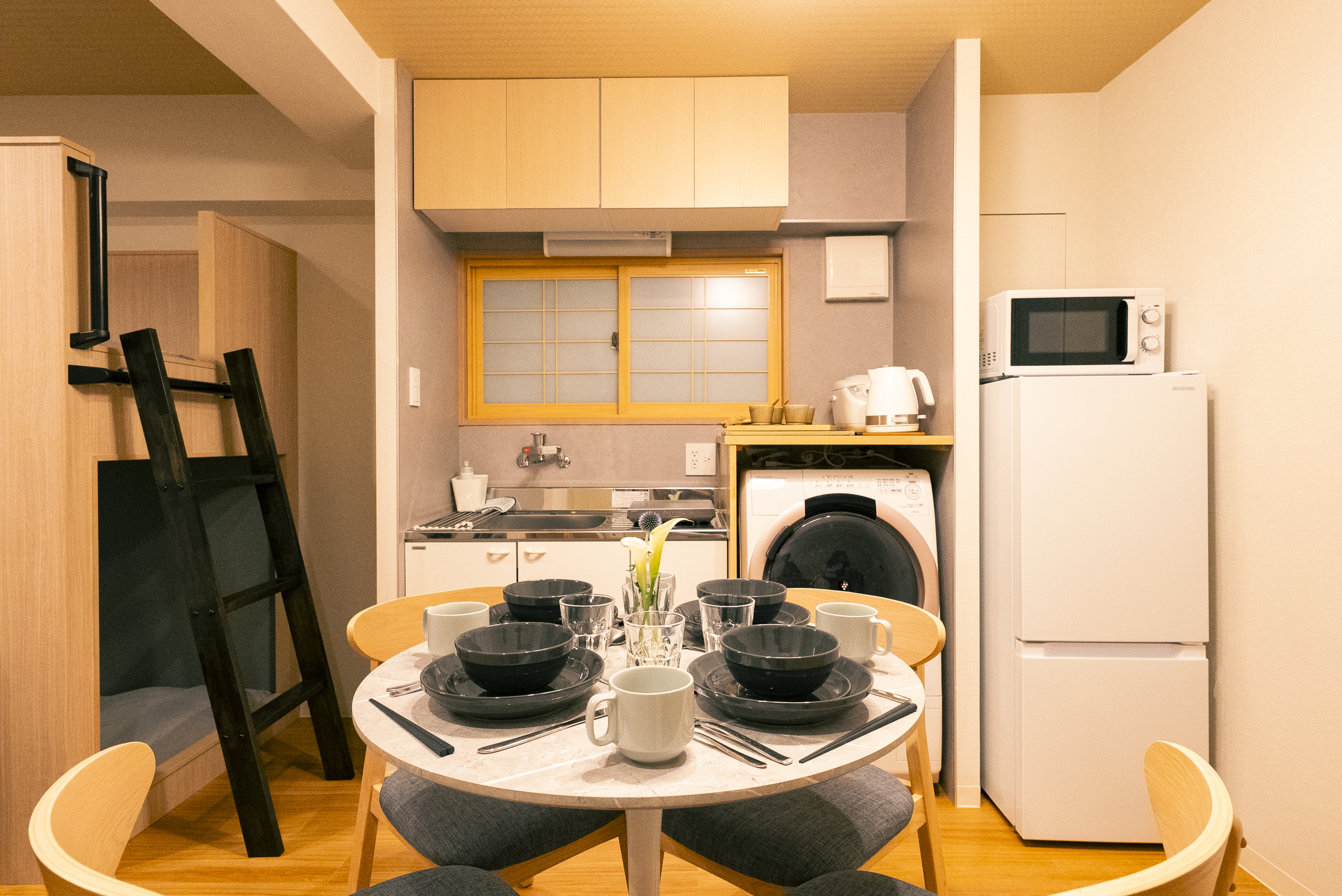 夜のダイニング