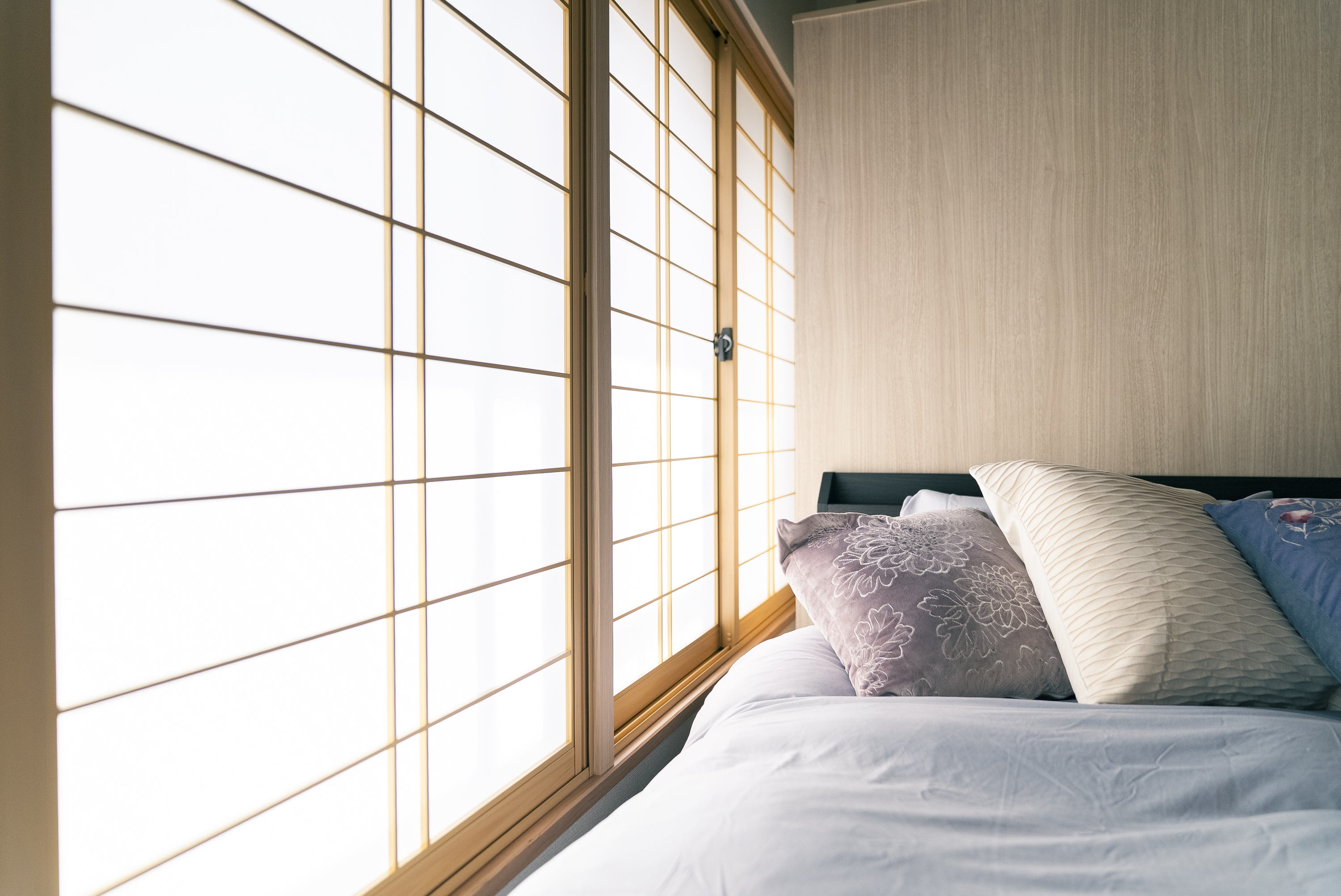 和らなか光が差し込む室内