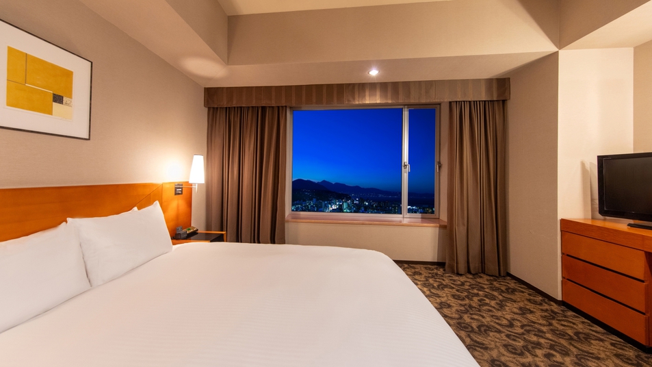 デラックスダブルルーム(別府側・夜の景色)