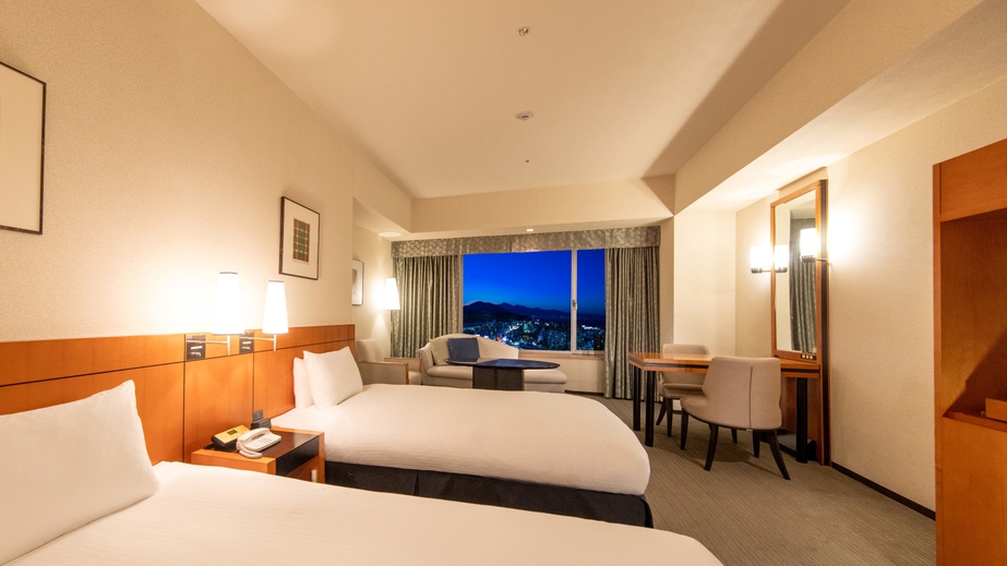 エグゼクティブツインルーム（別府側・夜の景色）