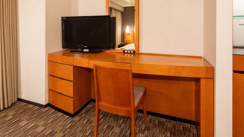  デラックスシングルルーム　21.8㎡〈デスク〉