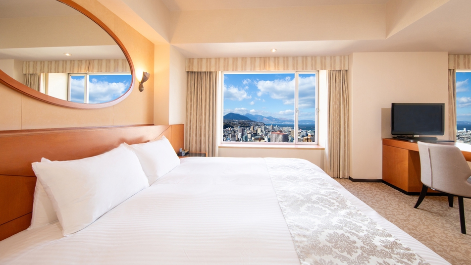 ジュニアスイートルーム（別府側・お昼の景色）