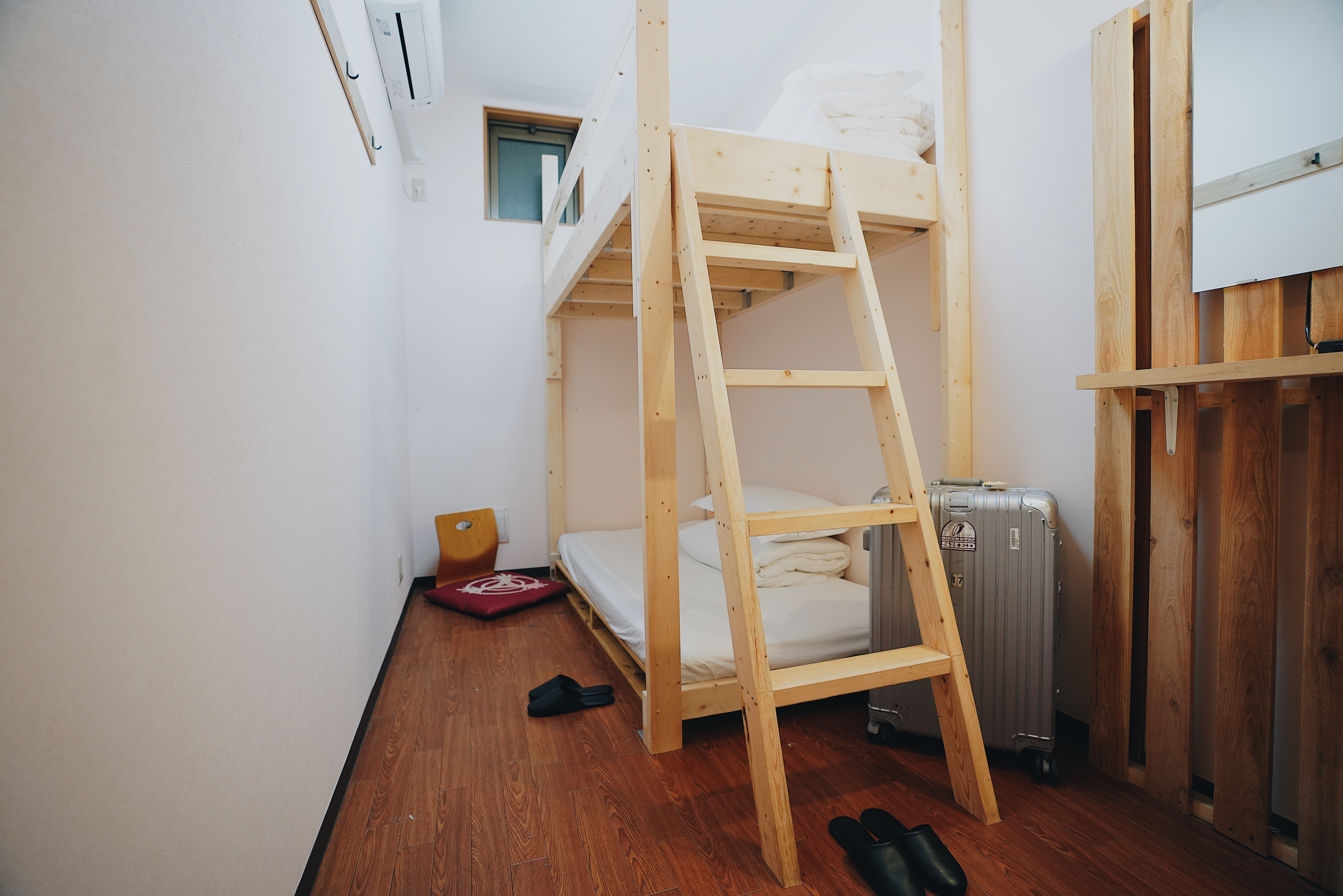 上下段ベッド（定員2名）