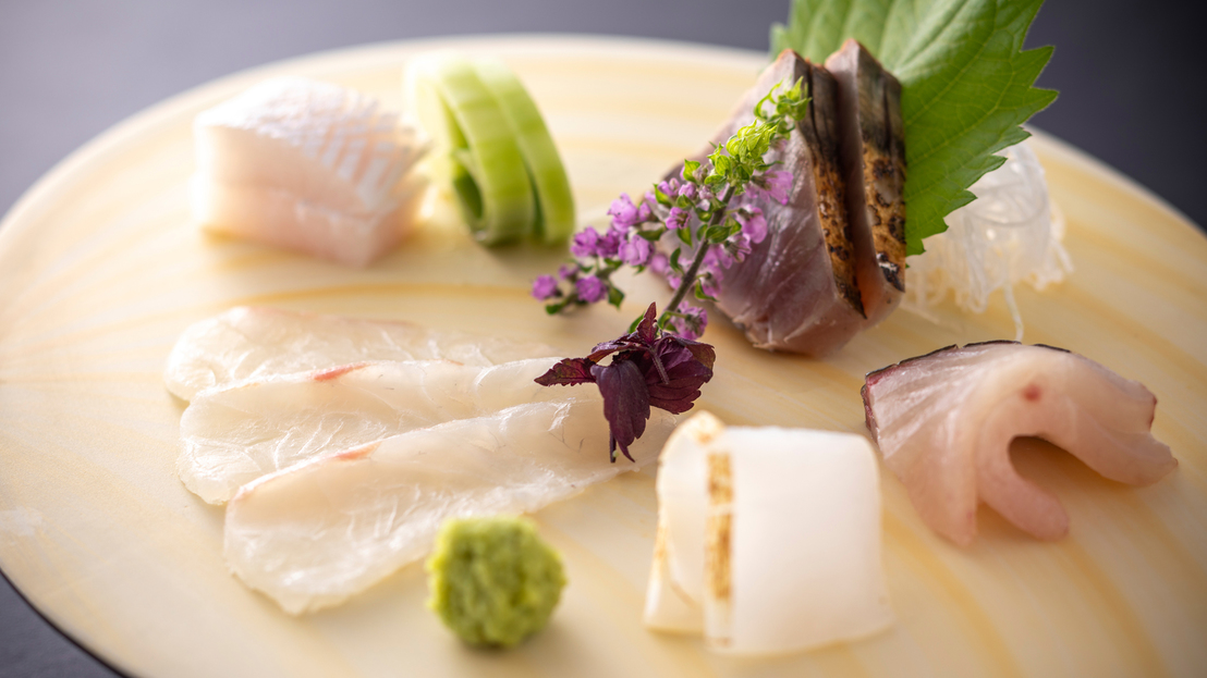 【逸品】ご当地牛”奈義和牛”のステーキ付懐石ディナー（グループホテルディナー＆温泉入浴付/送迎有）