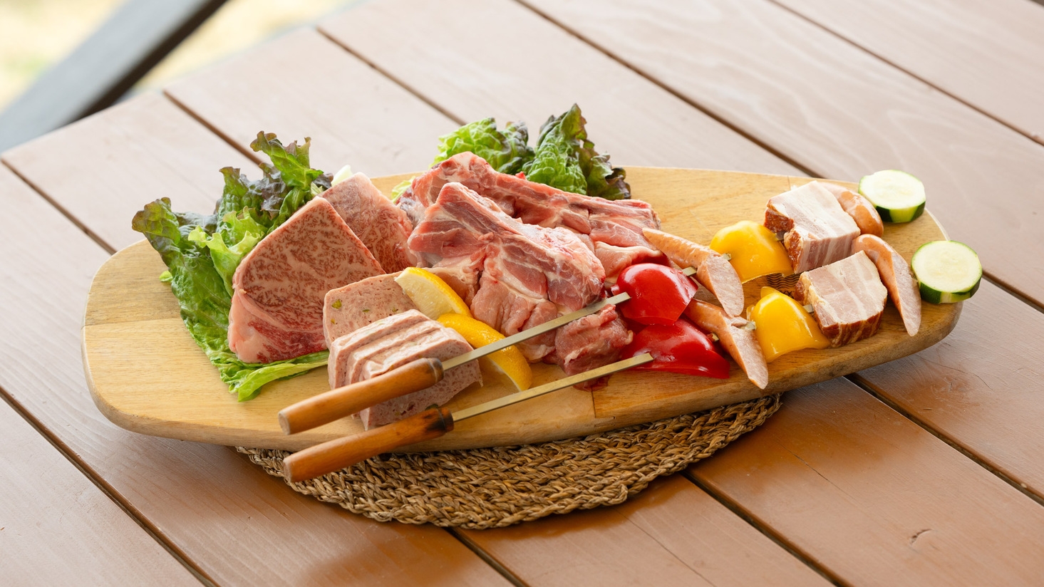 プレミアムプラン｜大自然の中で常陸牛と旬の味覚を堪能する贅沢グランピングステイ｜夕朝食付