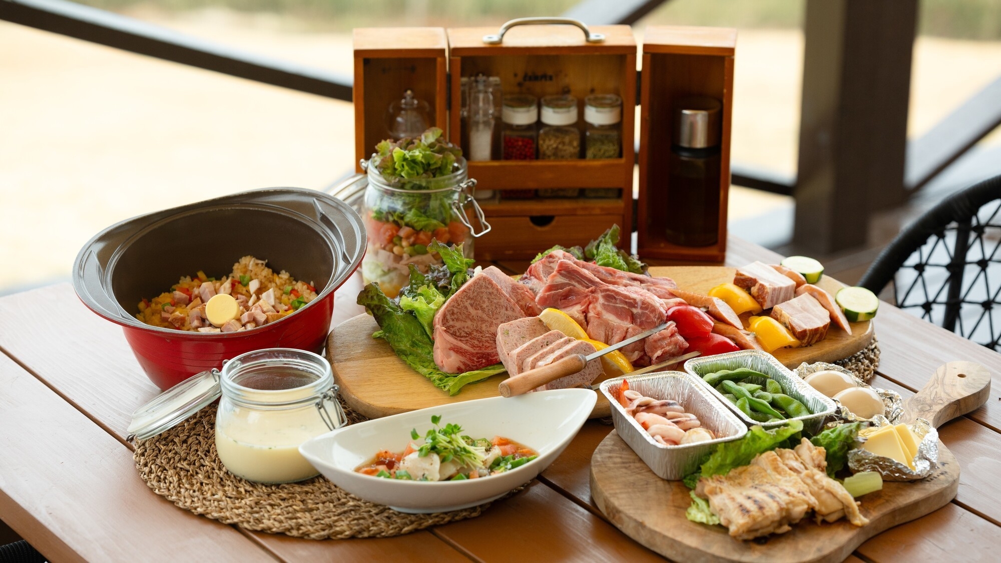 【楽天スーパーSALE】大自然の中で常陸牛と旬の味覚を堪能する贅沢グランピング｜プレミアム夕朝食付
