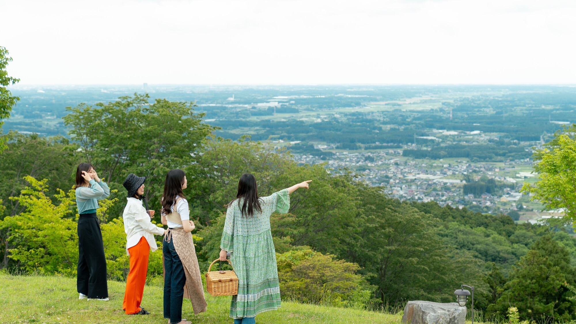 春：山頂からの景色