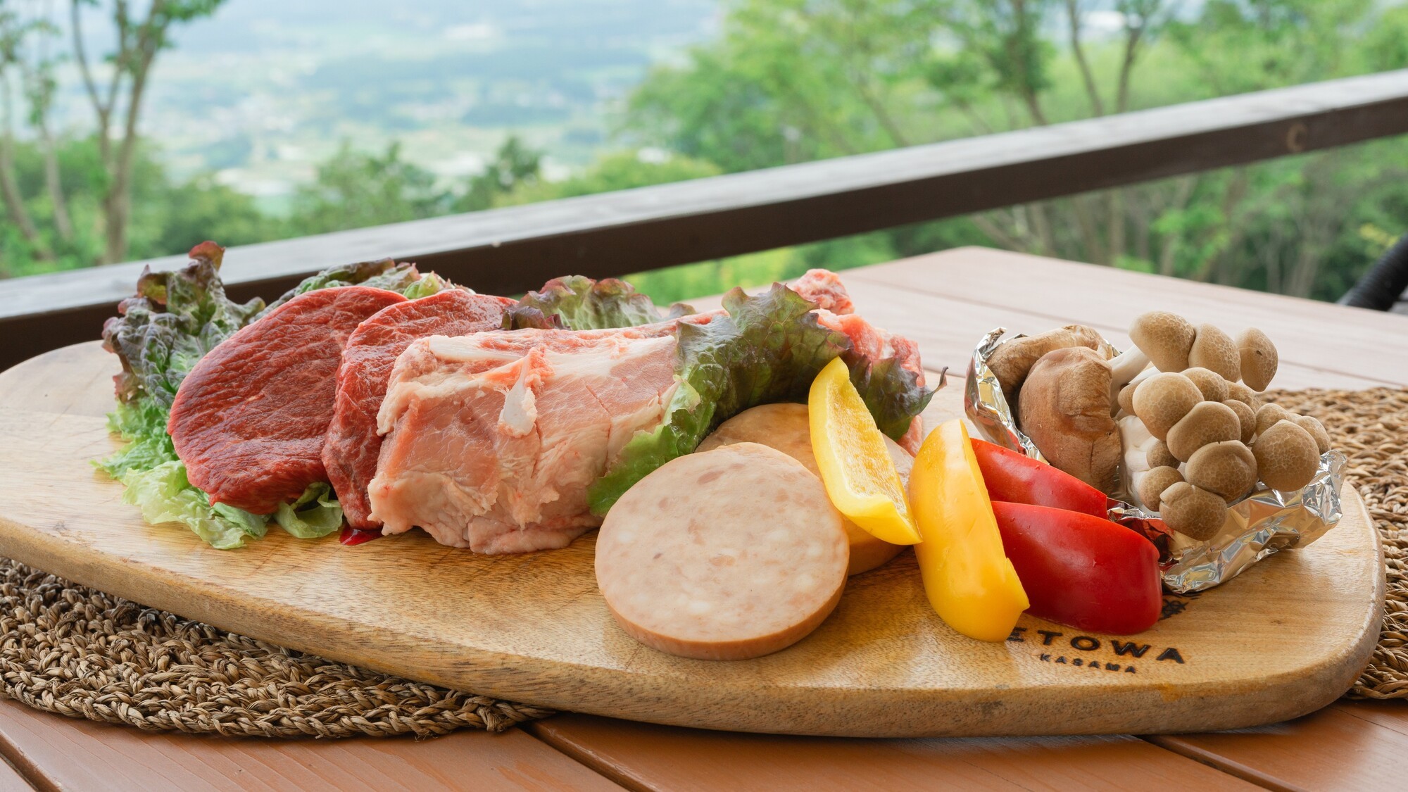 プレミアムメニューBBQセット(常陸牛、ローズポークスペアリブ、ミートローフ、季節の野菜)