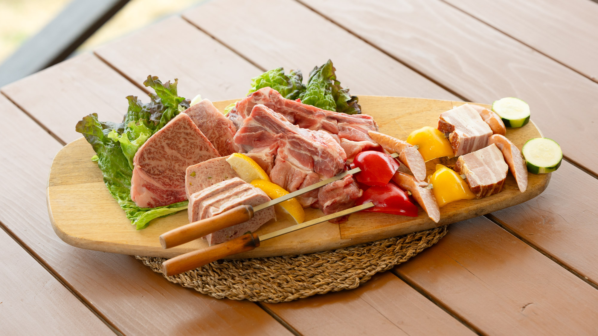 【プレミアムBBQセット】とろける常陸牛と豪快グリルで味わう、贅沢BBQディナー。（メニュー例）