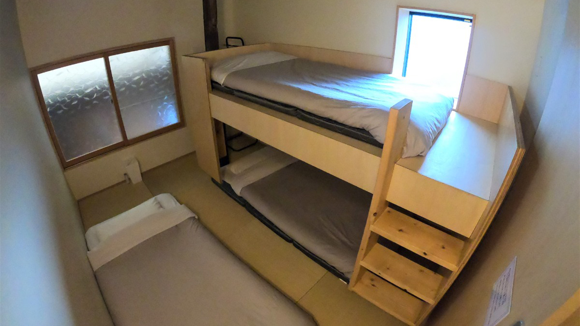 個室１〜３名【103号室】（別館2階）