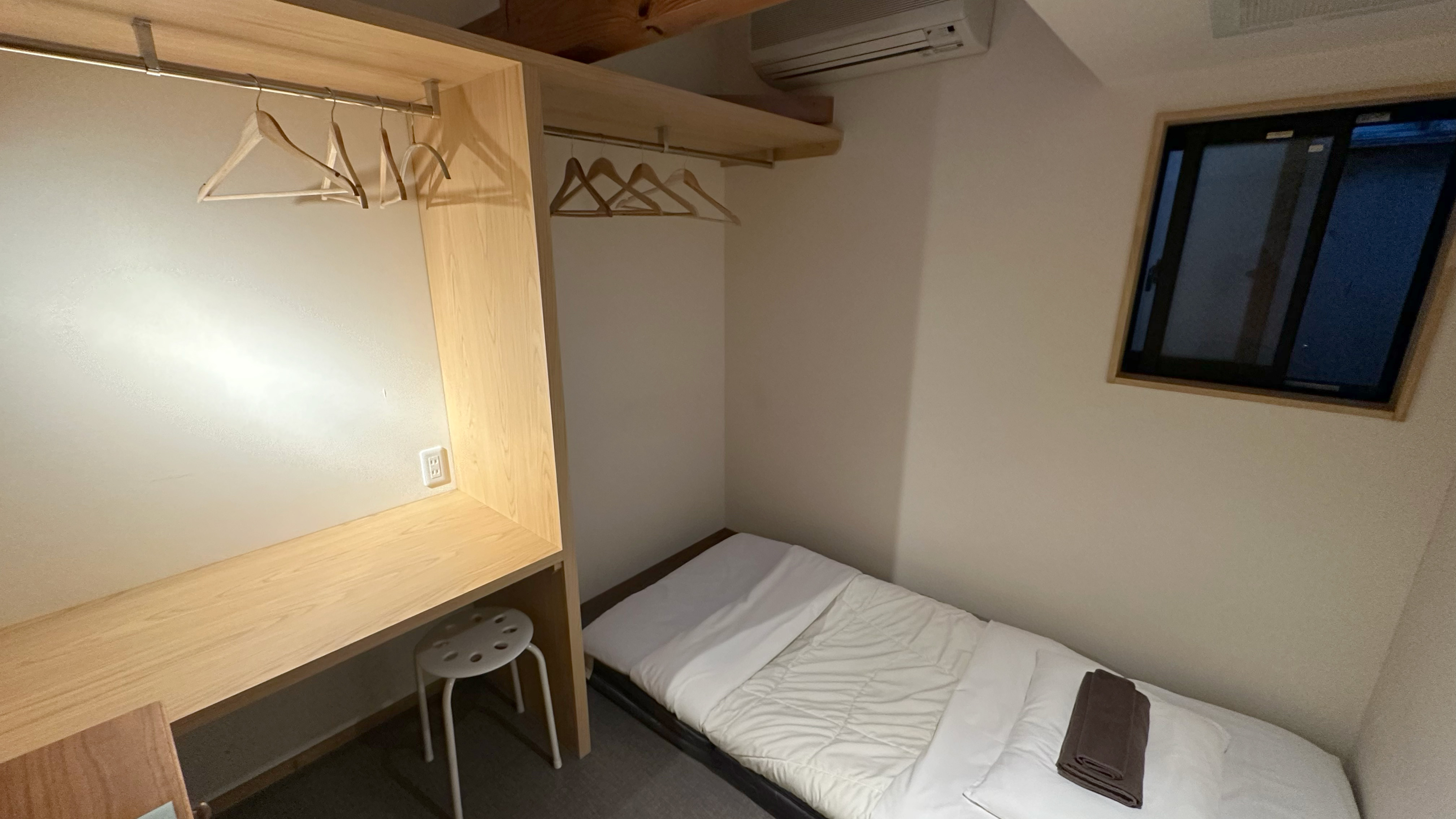 【別館2階】個室1名様（100号室）（バス／トイレ共用）