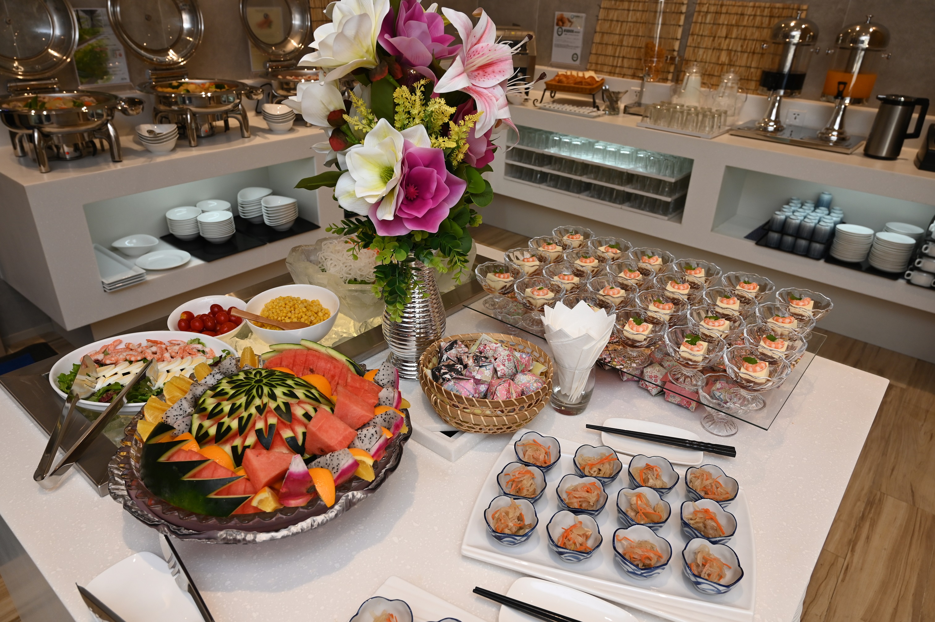 朝食バイキング