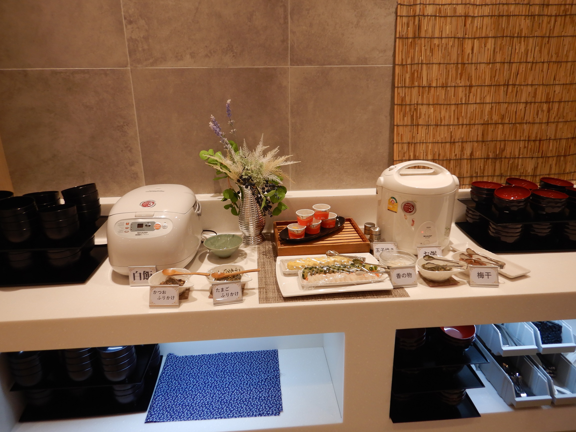 朝食バイキング