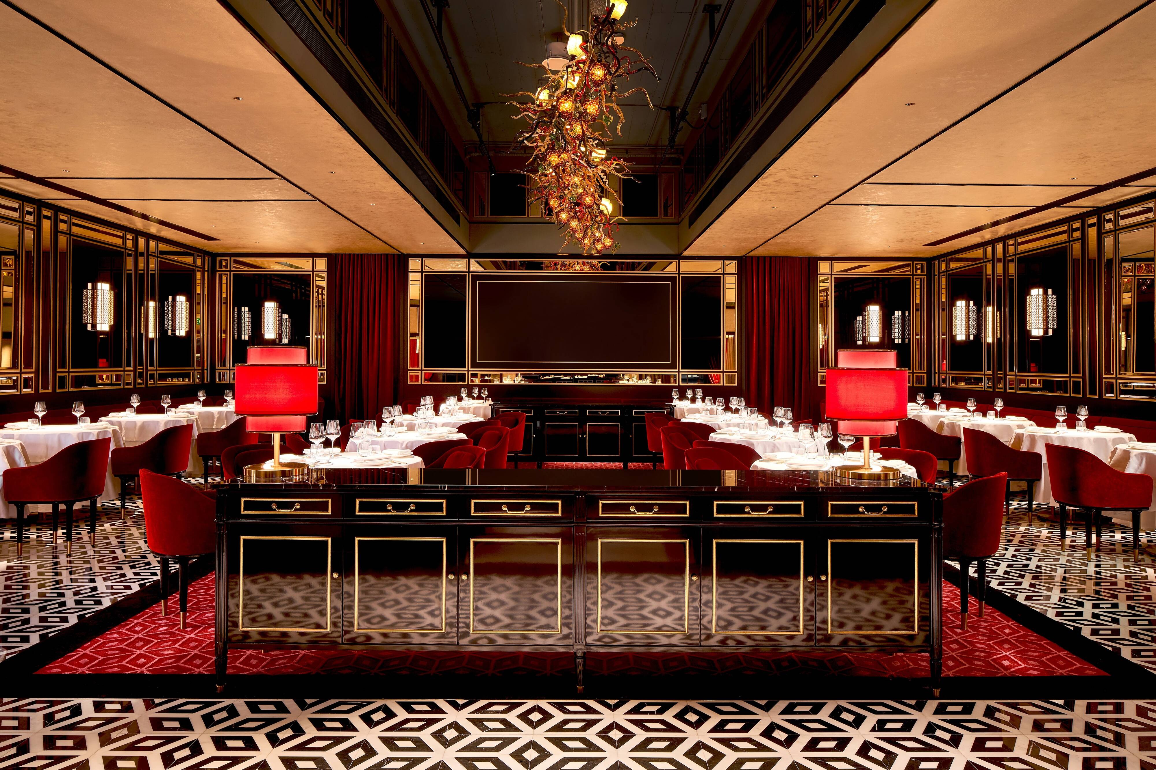 レストラン「Madame Fan」