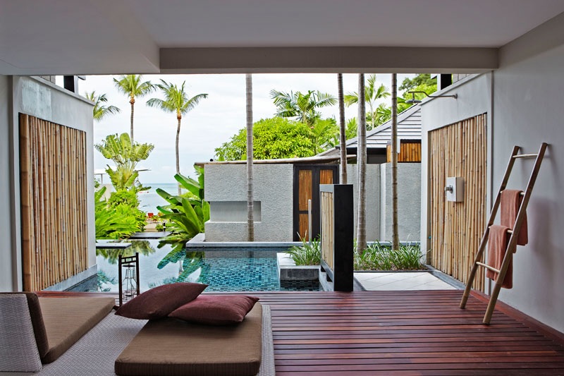 サリラヤスイーツジャグジープールアクセス