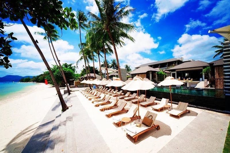 サンベッド＆ビーチ