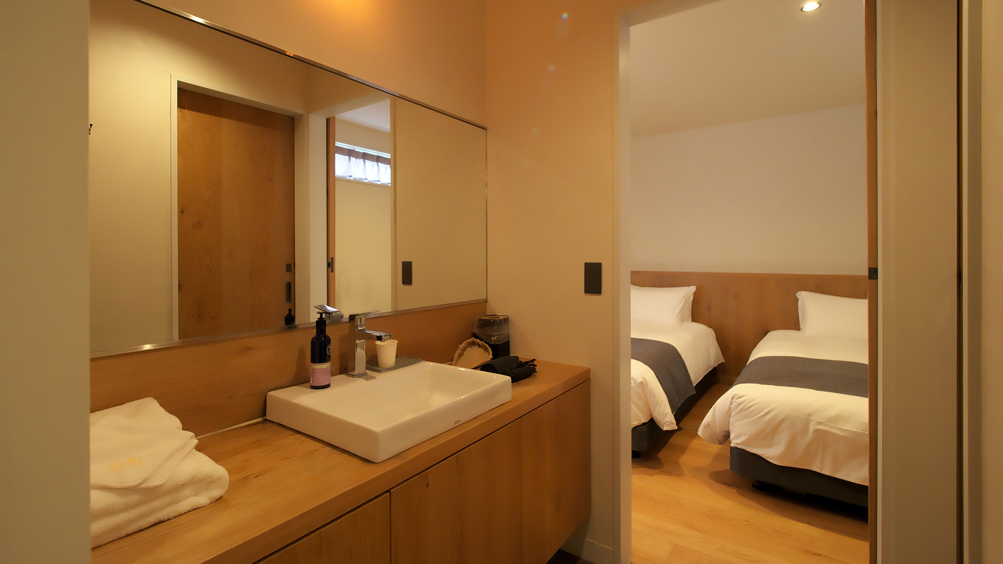 ・【Atype/洗面所】世界三大綿糸の一つ新疆超長綿を使用した、やわらかく使い心地のよいタオルをご用