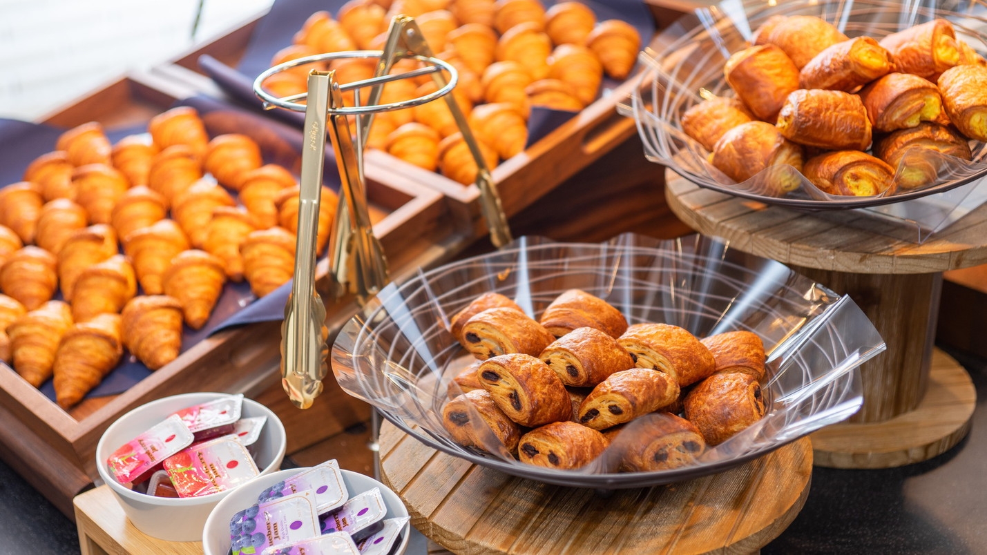 【1日1組限定】愛媛周遊レンタサイクルプラン☆天然温泉＆焼きたてパン朝食ビュッフェ付