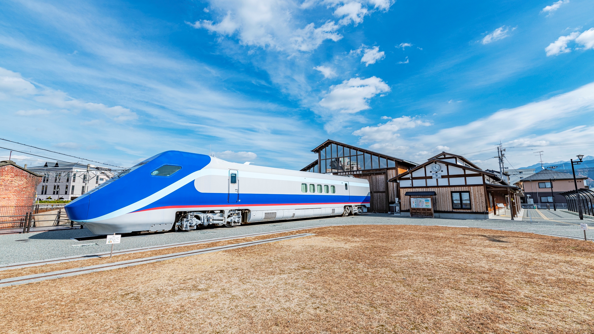 【当館から車で約7分】四国鉄道文化館やD51形蒸気機関車の実物を展示「伊予西条鉄道歴史パークin S