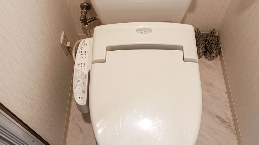 ・クイーンベッドルーム / 洗浄機能付きトイレ