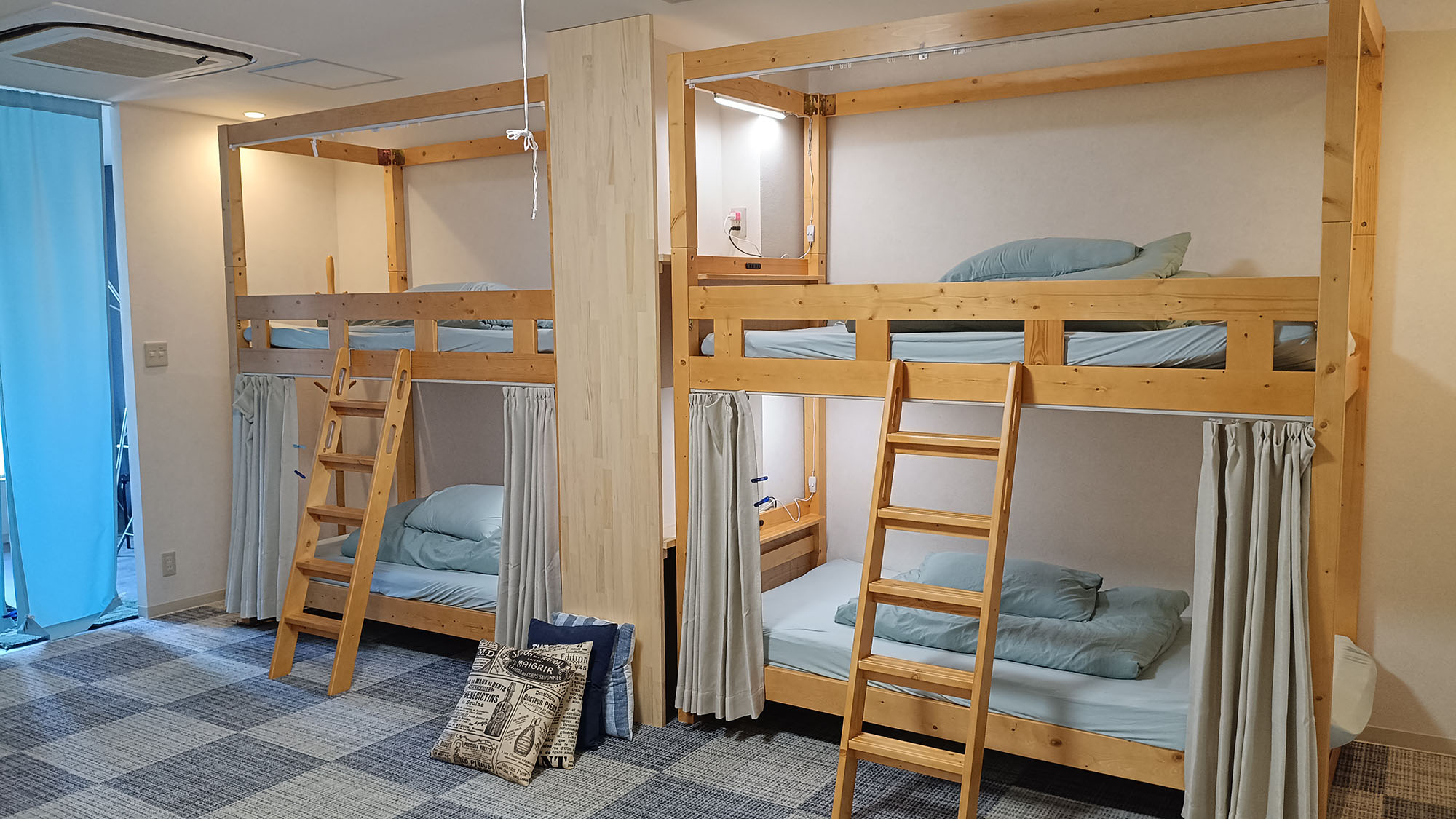 ・【ドミトリー相部屋】男女混合利用
