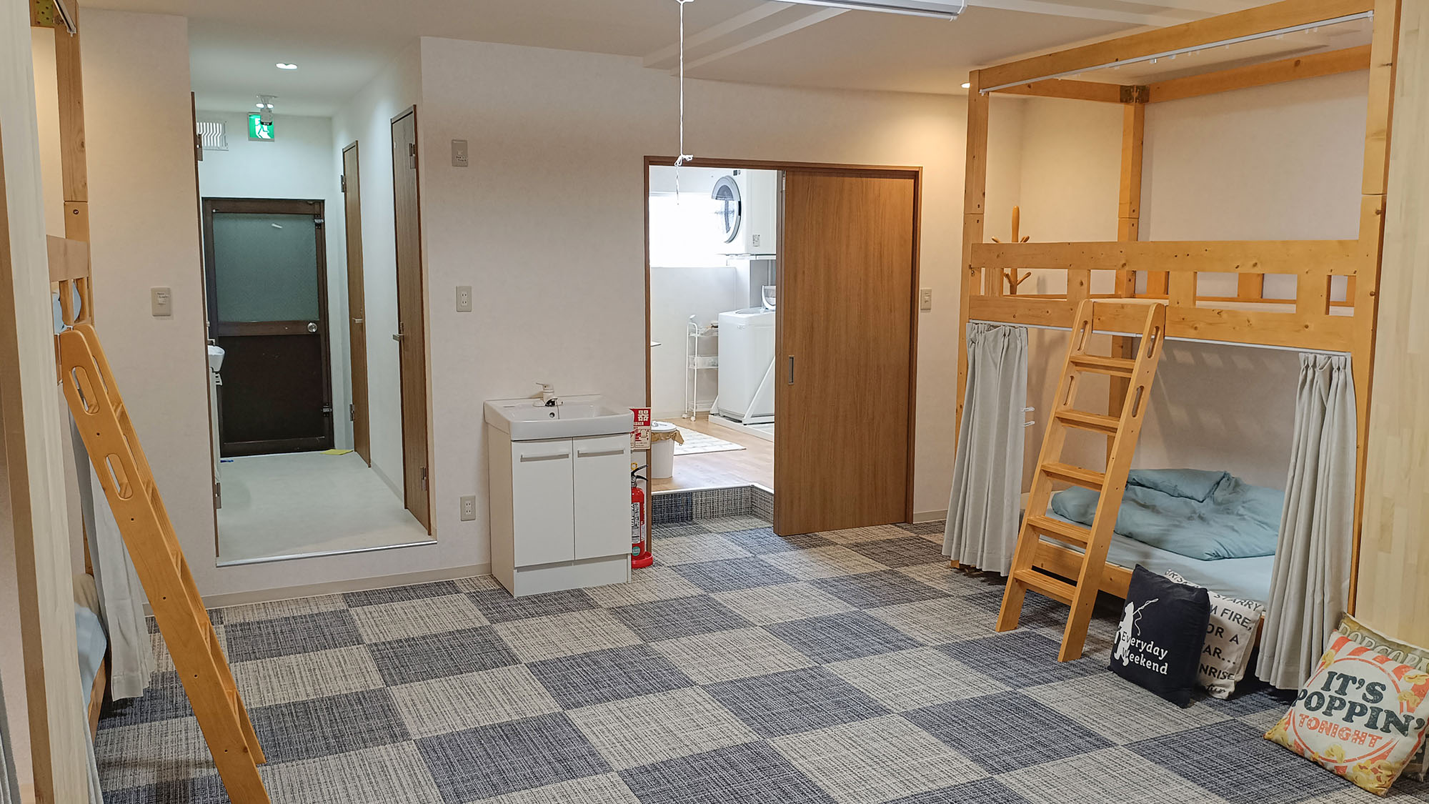 ・【ドミトリー相部屋】男女混合利用