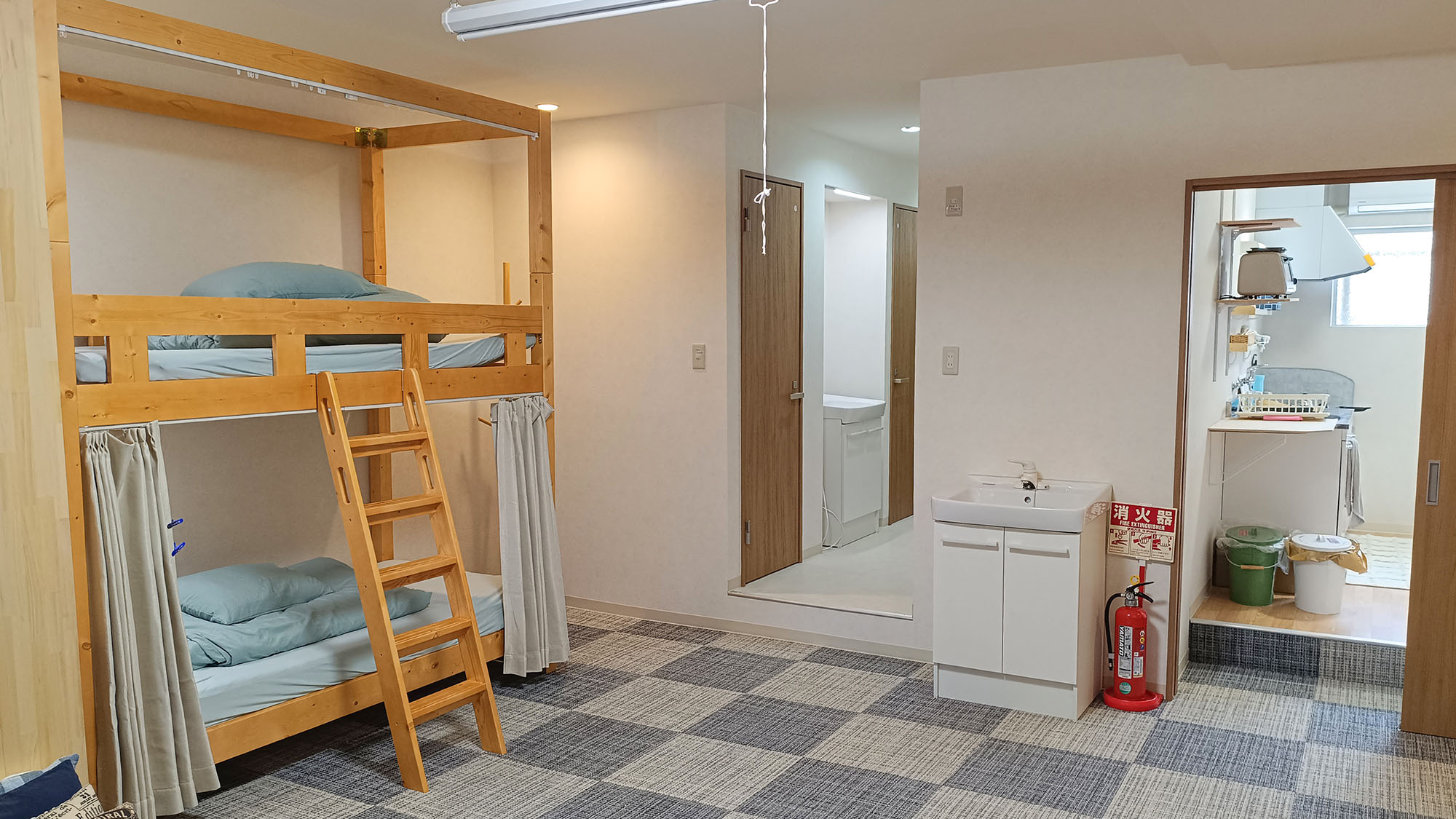 ・【ドミトリー相部屋】男女混合利用