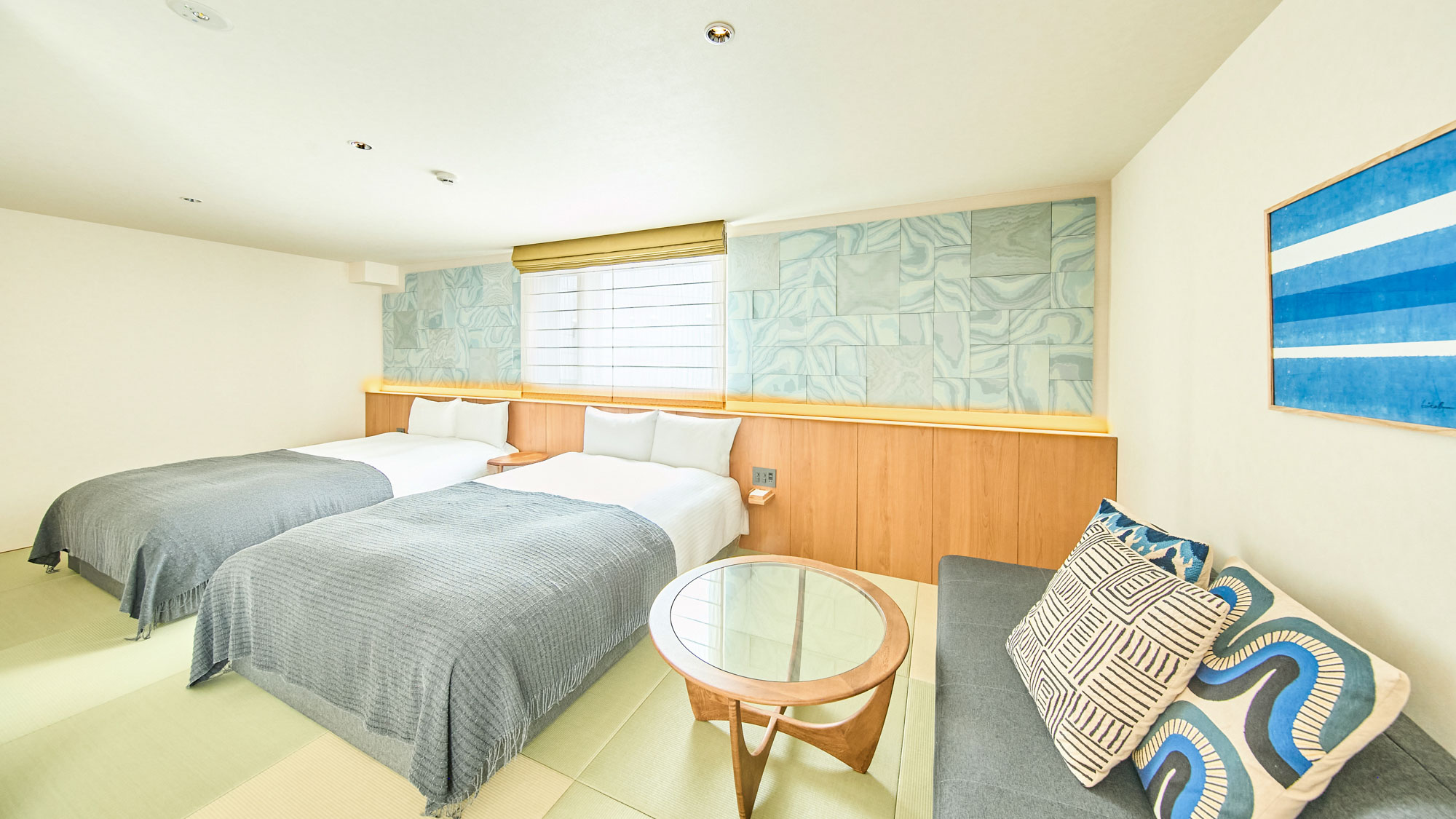 畳付きツインバルコニールーム