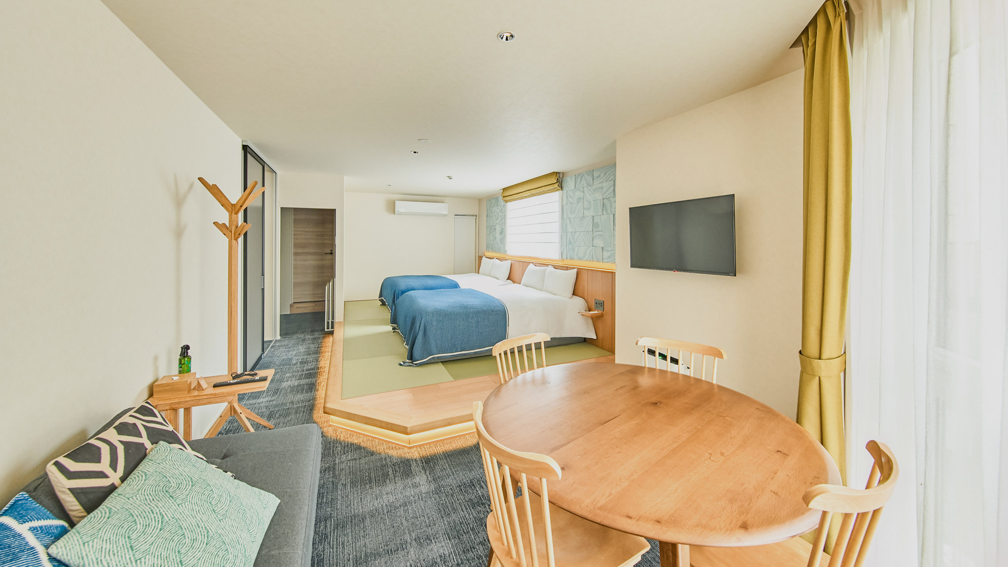 畳付きツインスイートルームB｜リビング