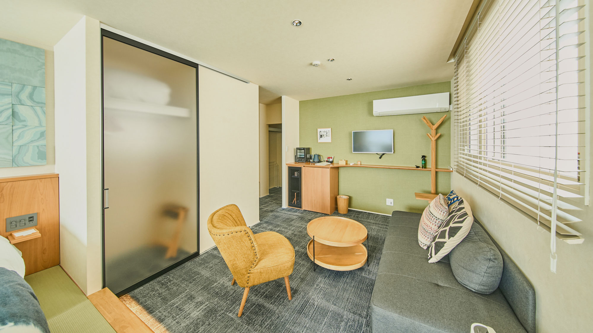 畳付きツインスイートルームA｜リビング