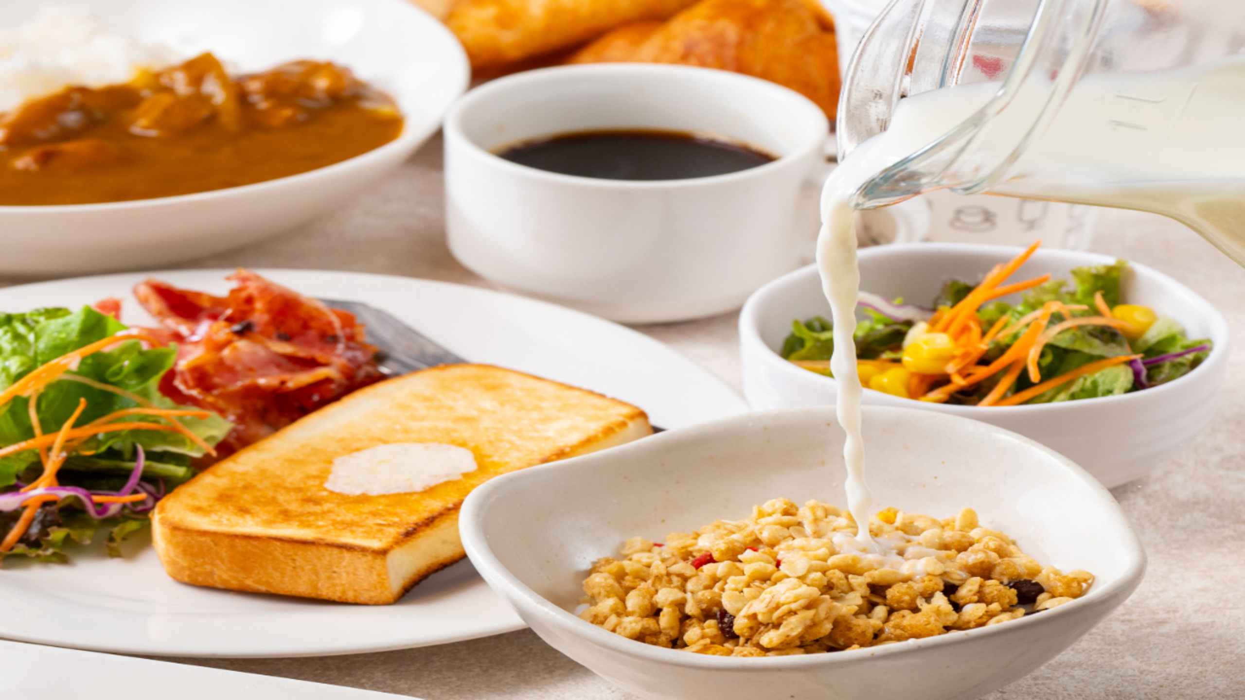 【朝食ビュッフェ】一日のスタートはおいしい朝食から　活力を補充