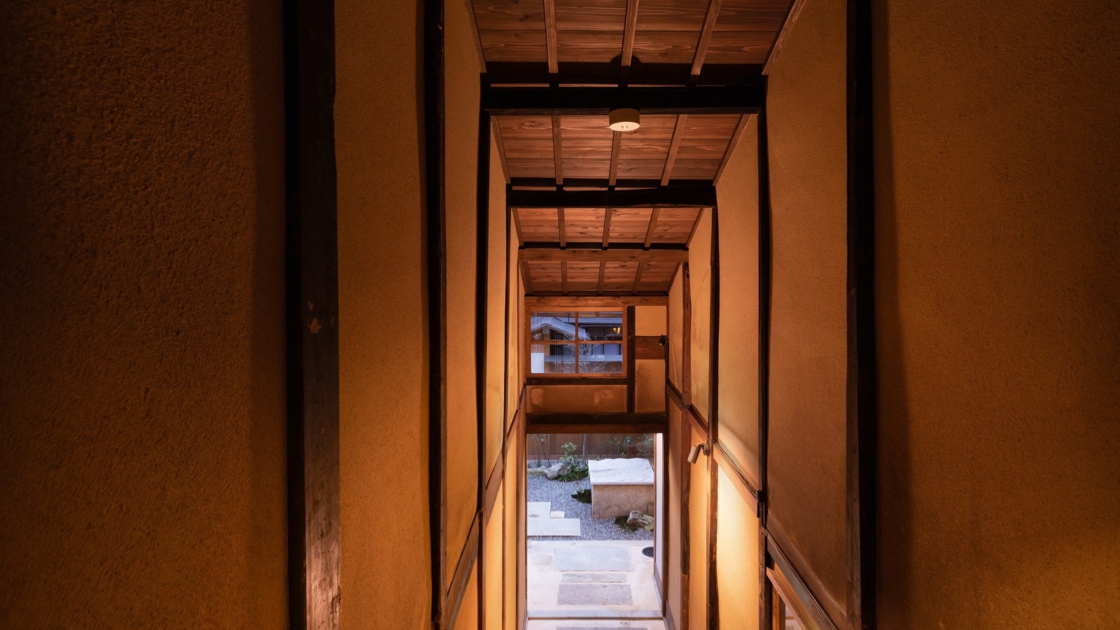 【一日一組限定】〜伝統的な構法を用いて復元された京町家で歴史感じる滞在〜