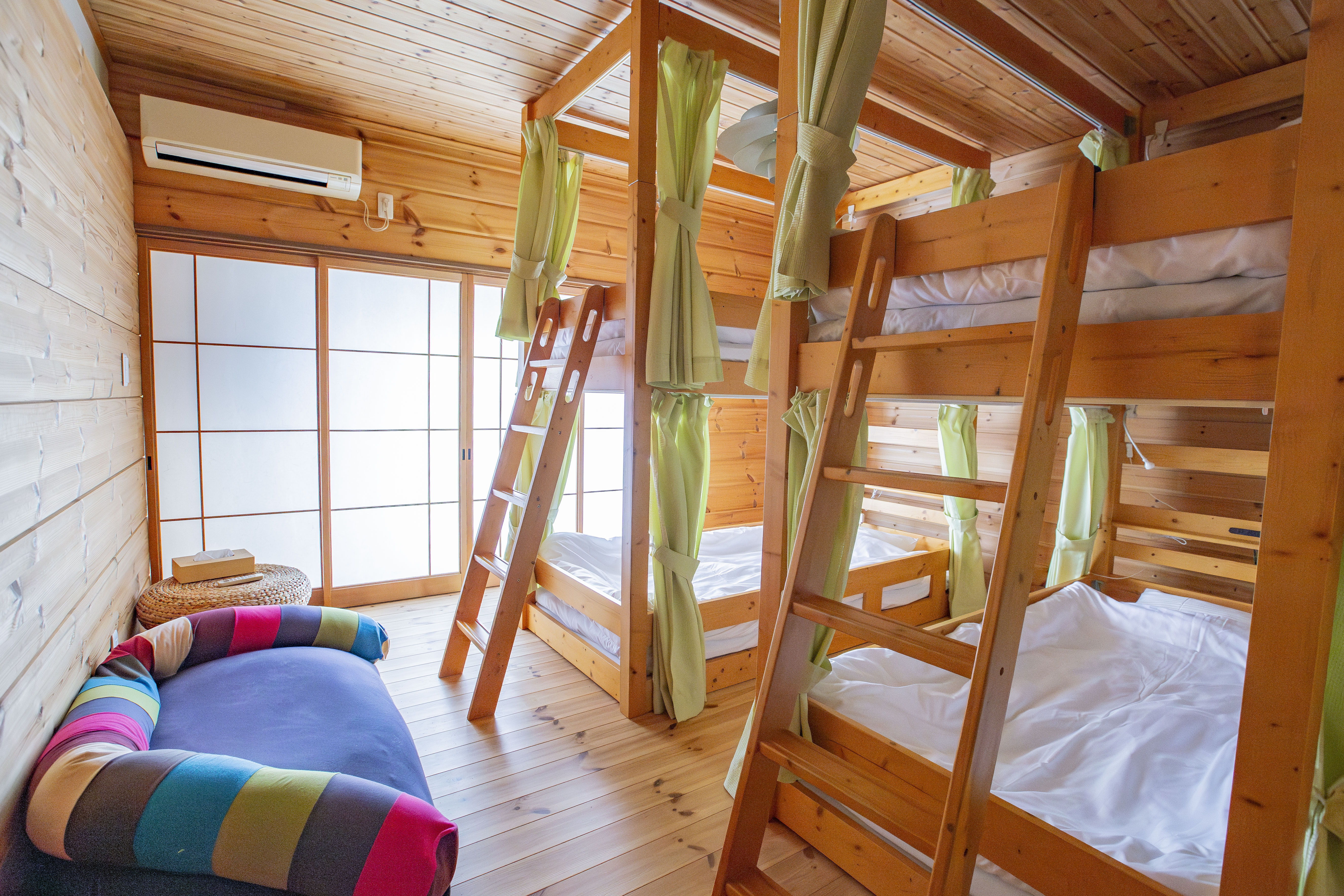 2階MOKUのお部屋(2段ベッド2台)